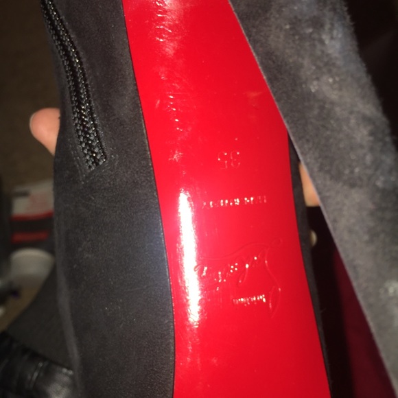 Bianca Booty
$ 1,195.00 ( as on website) - Picture 5 of 6